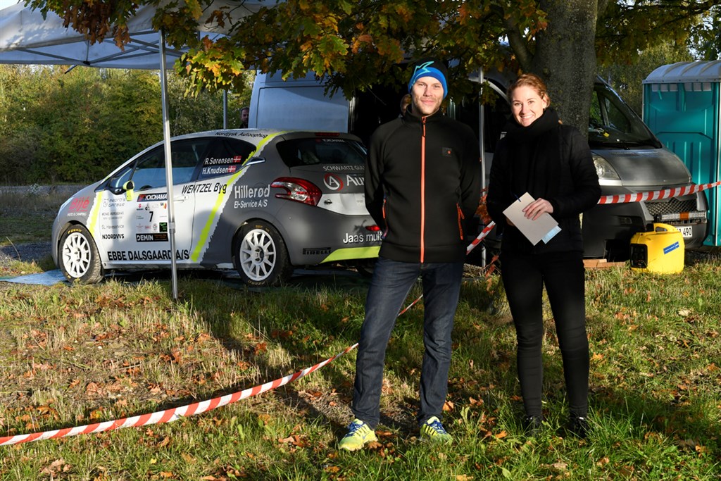 Rasmus Sørensen og Mathilde Ladefoged klar til dagens første start på Roskilde Dyrskueplads.